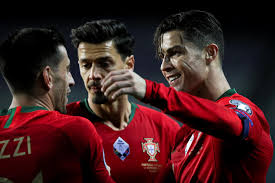 A seleção portuguesa de futebol é a equipa nacional de portugal e representa o país nas competições internacionais de futebol. Selecao Da Metade Do Premio De Qualificacao Do Euro 2020 Ao Futebol Amador