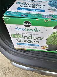 miracle gro aerogarden indoor garden