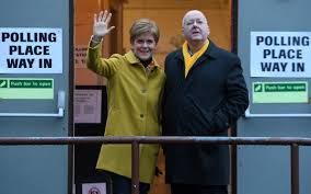 Nicola sturgeon and her husband peter murrell last night gave a rare glimpse into their private life when they were asked about their lack of children, her fashion choices and ms sturgeon denied that mr salmond was still pulling the strings in the snp, but said she can always go to him for advice. Nicola Sturgeon Resorts To The Cheapest Of Cheap Shots Over Husband S Evidence To Salmond Inquiry