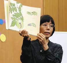 イモムシ画家・桃山鈴子さん、四日市で読み聞かせ イモムシの成長を描いた絵本：中日新聞Web
