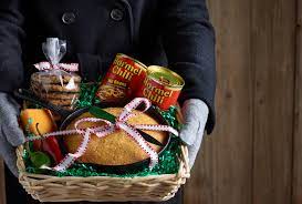 holiday basket ideas your friends and