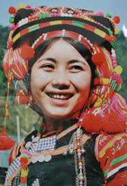 Tác phẩm “Thiếu nữ Hà Nhì” của tác giả Trần Ngọc Thắng (tỉnh Lai Châu) đoạt giải nhất. - _4510981