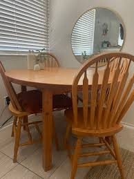 round table with chairs in los