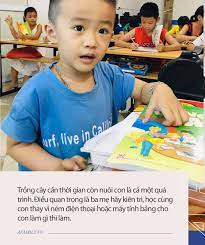 Cậu bé 3 tuổi nói tiếng Anh như gió, người bố tiết lộ bí quyết giúp con tự  học
