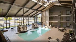 pigeon forge hotels with indoor pools