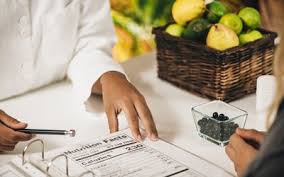 nutritionist role education expertise
