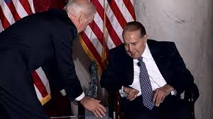 Read cnn's fast facts about the former presidential candidate and us senator from kansas, bob dole. 3lc7bjbwbtp1nm