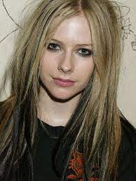 47 835 867 tykkäystä · 208 724 puhuu tästä. Avril Lavigne S 20 Year Devotion To Smoky Eyeliner Continues In New Music Video Allure