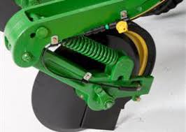 John Deere Liquid Fertilizer System Delivers Row To Row Accuracy