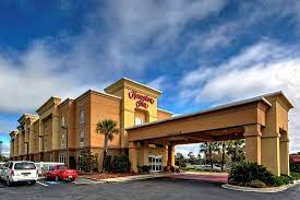closest hotels to quality inn manning i 95