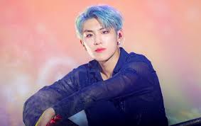 Brand new music relayed updates on the health condition of ab6ix's park woo through an official statement shared today, the agency revealed that park woo jin had hurt his right ankle earlier on june 17. V Heartbeat 2019 Park Woojin Absen Tampil Bareng Ab6ix Pasca Diketahui Cedera Saat Intro