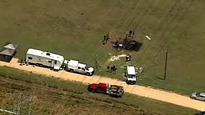 A hot air balloon crash in lockhart, texas, left no survivors, the caldwell county sheriff's office said. Texas Hot Air Balloon Crash No Survivors Among 16 On Board Bbc News