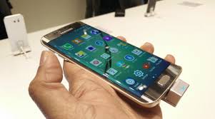 The smartphone is available in two color options i.e. Samsung Galaxy S6 Edge Plus Specifications Price And Release
