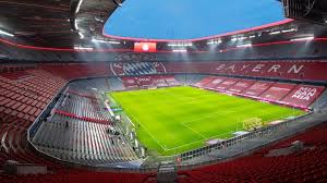 La allianz arena ou fussball arena münchen surnommée le « schlauchboot » (canot pneumatique) en raison de son aspect, est le nom d'un stade de football au nord de munich. Uefa Munchen Unter Den Wackelkandidaten Fur Die Euro 2020 Euro 2020 Fussball Sportschau De
