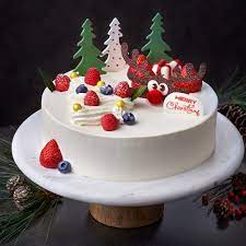 2020 maison de pb christmas special edition. Paris Baguette This Delicious Cake Will Have Rudolph Going Down In History For More Reasons Than One Pre Order Rudolph S Christmas Cake A Light And Fluffy Vanilla Cake With Mixed Fruit Filling
