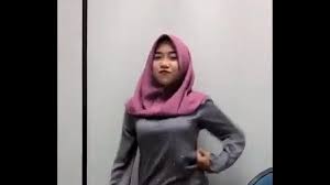 Thieving nubile in hijab punished with facial. Hijab Dance Xnxx Com