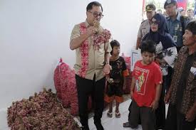 Последние твиты от bkd prov. Sulit Tembus Pasar Bulog Siap Serap Bawang Merah Lokal