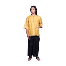 Baju teluk belanga biasanya juga dilengkapi dengan celana dan kain samping. Baju Melayu Tradisional Teluk Belanga Mycraftshoppe Global Reach Local Identity