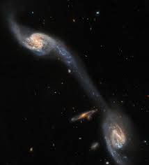 The Perfect Tidal Tail Connects These two Galaxies Seen by Hubble -  Universe Today