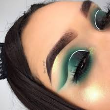 tips to achieve the perfect cut crease