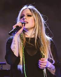 Avril Lavigne - Simple English ...