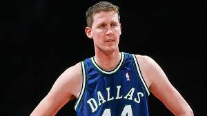 Former nba center shawn bradley was left paralyzed after a car struck him from behind while he was riding his bicycle on january 20, 2021.the accide. Q3j5lpkn81ayom
