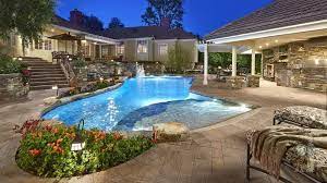 Swimming Pool Spa And Outdoor Kitchen