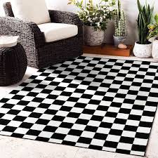 this under 80 checd area rug has