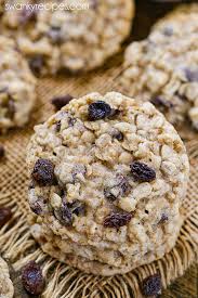 the best chewy oatmeal raisin cookies