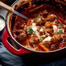 Slow Cooked Hungarian Beef Goulash Nicky S Kitchen Sanctuary gambar png