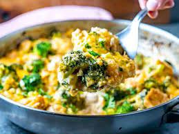 cheesy cauliflower rice with broccoli