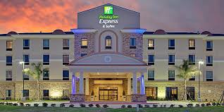 It is 90 mi east of houston. Hotel In Port Arthur Tx Holiday Inn Express Suites Port Arthur Central Mall Area