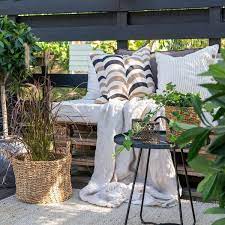 Creating A Stylish Outdoor Lounge Area