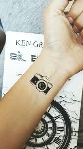 Veja mais ideias sobre foto criativas, ideias fotografia, poses fotográficas. 53 Ideias De Tatuagens De Fotografia Tatuagens De Fotografia Tatuagem Tatuagens