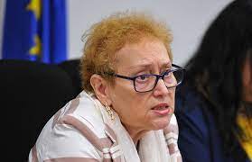 Lider USR-PLUS: Renate Weber e principala apărătoare a pensiilor speciale. E un produs al epocii Dragnea | Epoch Times România