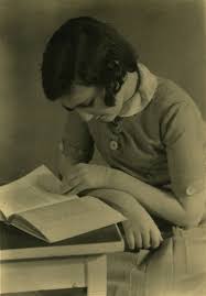 She was considered the more beautiful and the. Margot Frank Anne Frank Fonds