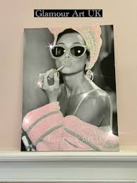 Audrey Hepburn Style Glitter Print