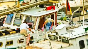 how to clean a boat efficiently by