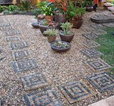 For you driveway paving, pool paving, front steps or patio paving; 25 Unique Backyard Landscaping Ideas And Garden Path Designs With Pebbles