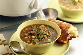 Resep sop daging sapi, sajian hangat yang disukai semua anggota keluarga. Resep Sup Crockpot Lentil