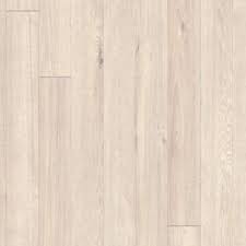 wood effect luxury vinyl flooring