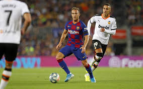Valencia are doing very poorly this season, taking only fourteenth place with 36 points in the asset and 41:48 goal statistics. Fc Barcelona Valencia Cf La Liga Matchday 4 Fc Barcelona