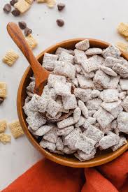 puppy chow the live in kitchen