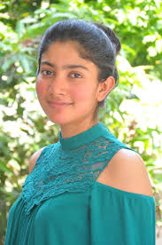She was raised in coimbatore alongside her younger sister pooja who is also an in 2016, she went from simply being sai pallavi senthamarai to dr. Sai Pallavi Biography Age Height Weight Movies And Photos Sai Pallavi Hd Images Movie Photo Actress Photos