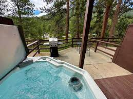 cabins with hot tubs in estes park from