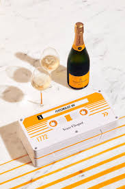 veuve clic le tram is back with