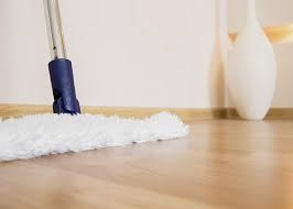 can vinyl plank flooring be steam cleaned