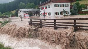 August 2019 in seligenstadt ortsteil froschhausen. Unwetter In Suddeutschland Hilfskrafte In Bayern Wegen Hochwassers Im Dauereinsatz