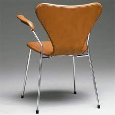 Arne jacobsen designed this chair for his famous series 7 in 1955. 3207 Vollgepolstert Arne Jacobsen Serie 7 Fritz Hansen Armlehnen Stuhl