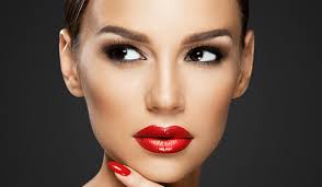 create fuller plump lips using makeup